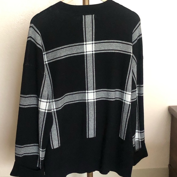 Pattern sweater - Picture 3 of 3